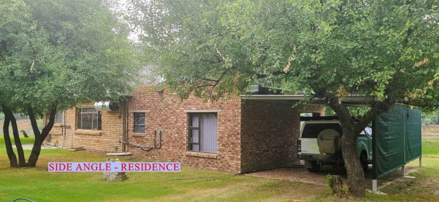 2 Bedroom Property for Sale in Bothaville Free State